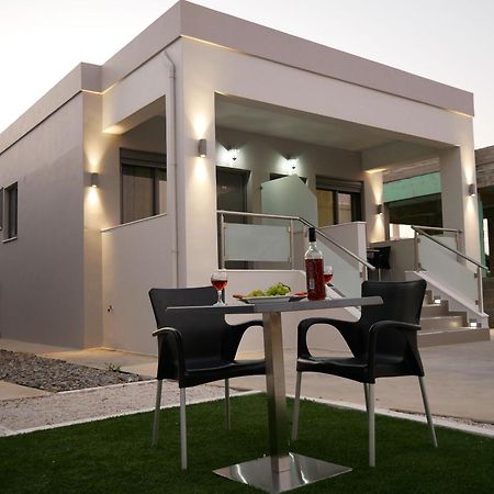Erotokritos Studios Agia Marina Exterior foto